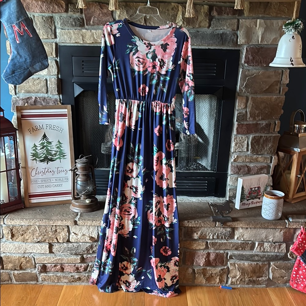 Floral Maxi Dress in Navy and Pink